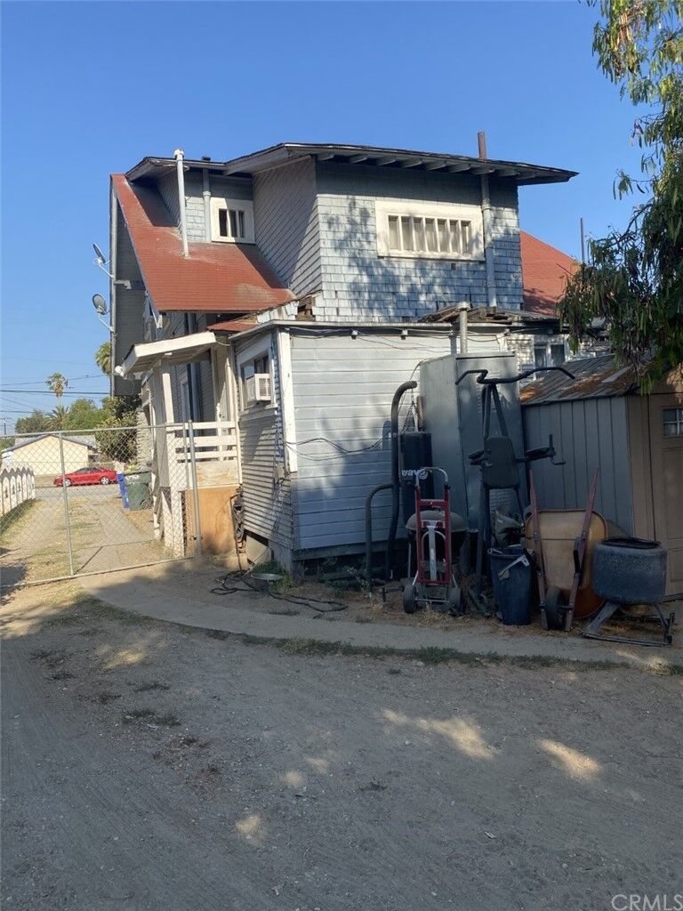 Property Photo:  645 N Towne Avenue  CA 91767 
