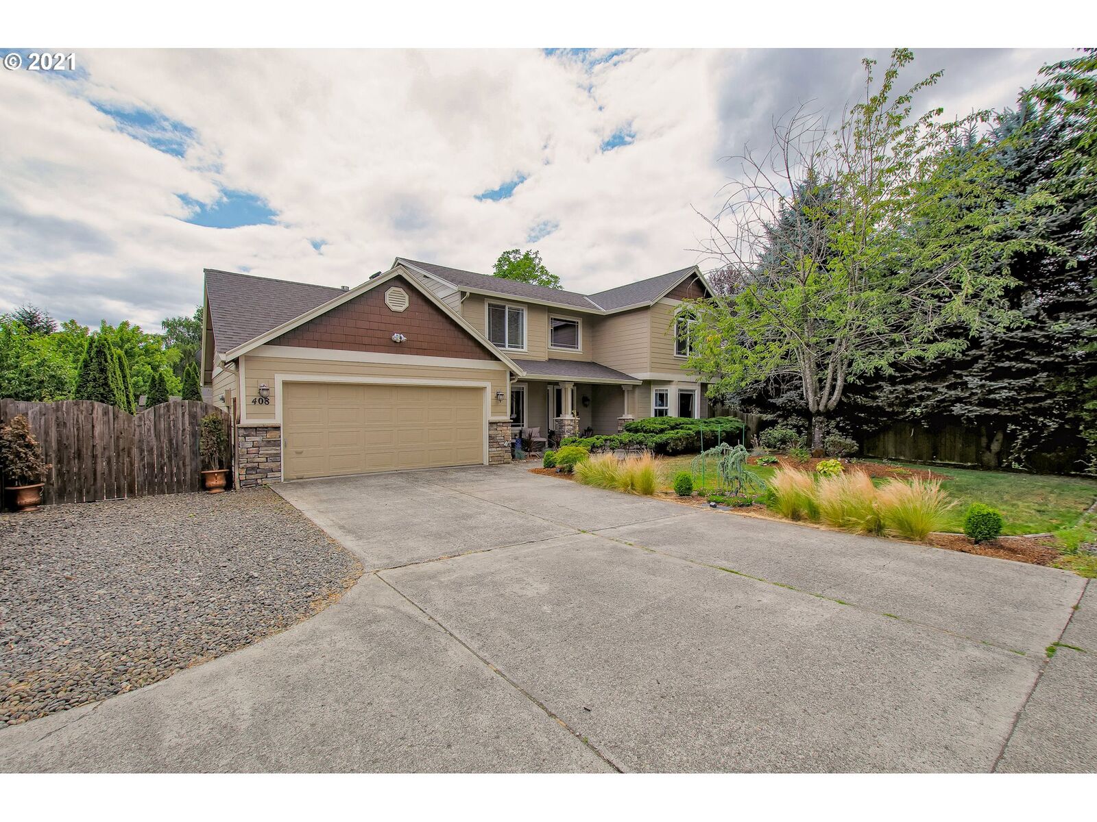 Property Photo: 408 SE 99th Ct WA 98664