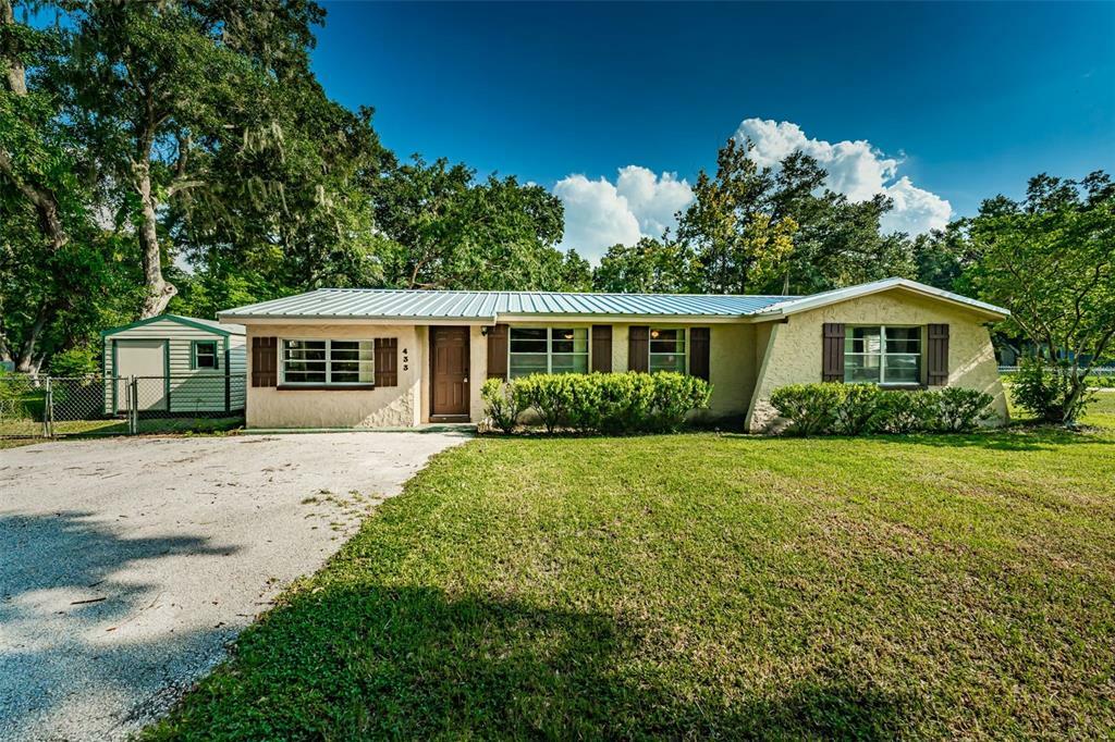 Property Photo:  433 Old Welcome Road  FL 33547 