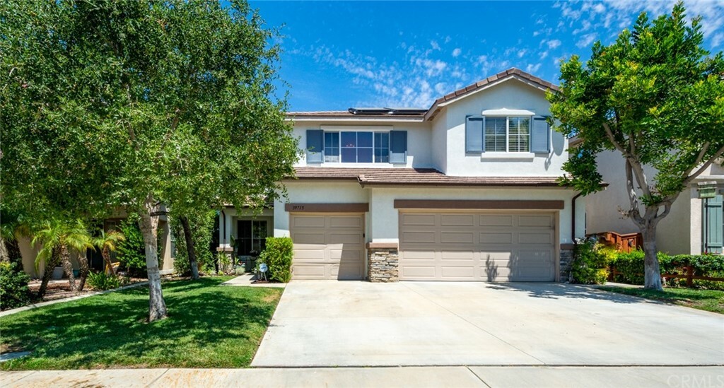 Property Photo:  39715 Ashland Way  CA 92562 