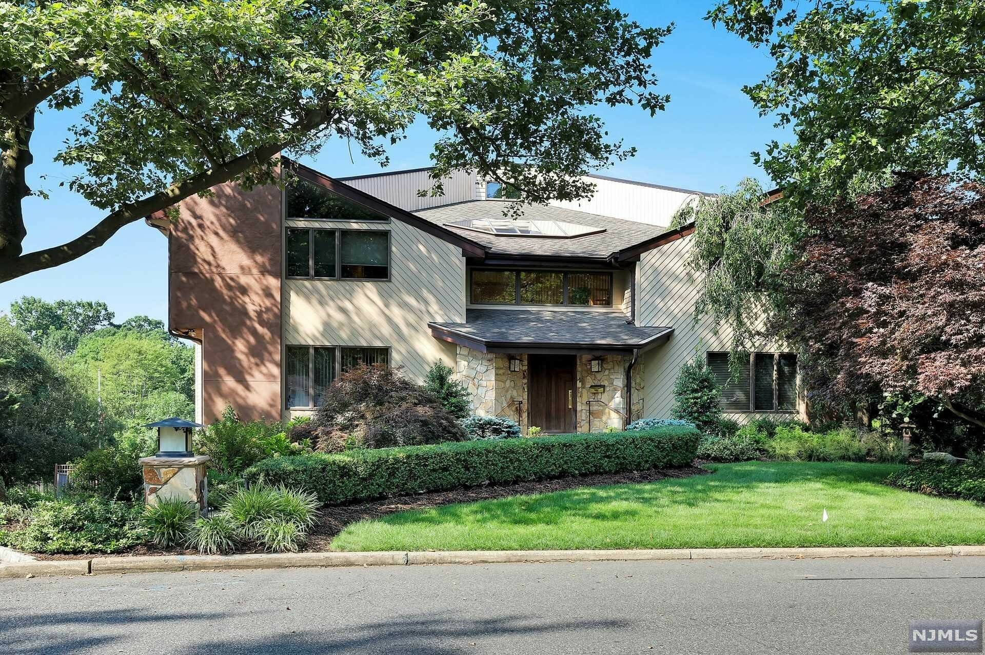 Property Photo: 2456 Cleveland Avenue NJ 07676