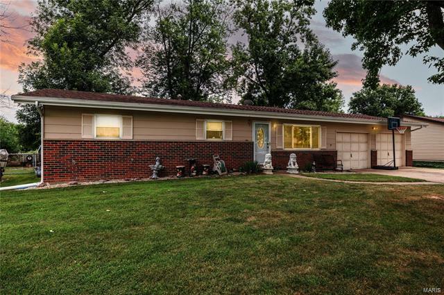Property Photo: 4 Oak Drive 63376