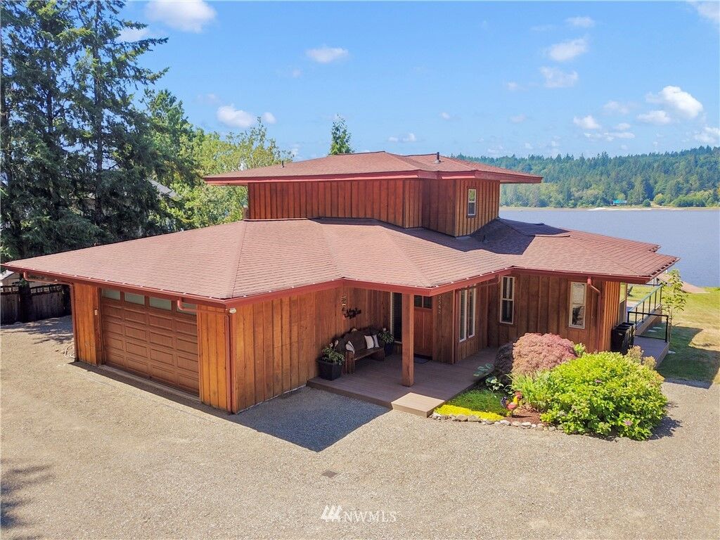 Property Photo:  2542 E State Route 302  WA 98528 