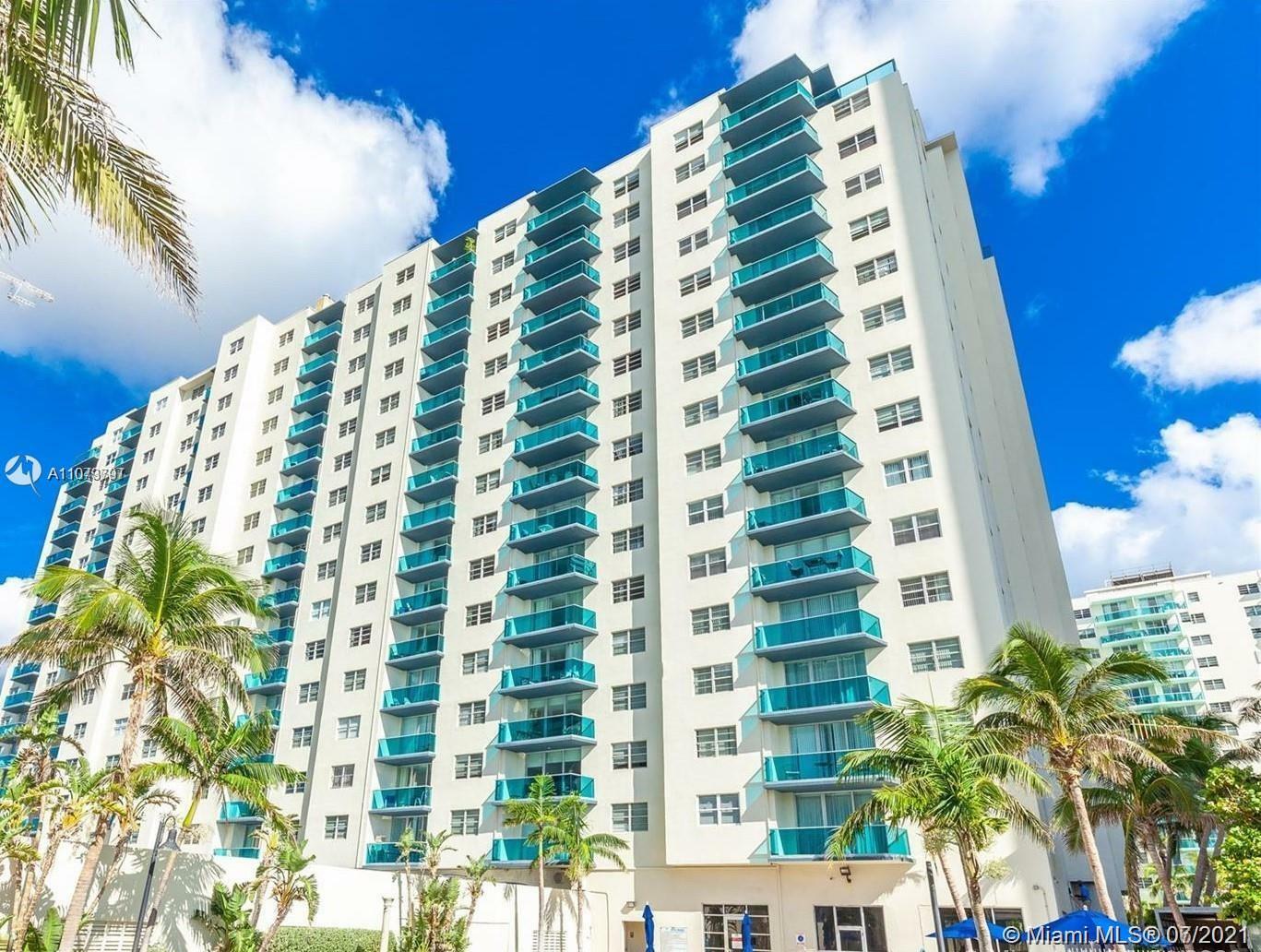 Property Photo:  4001 S Ocean Dr 3D  FL 33019 