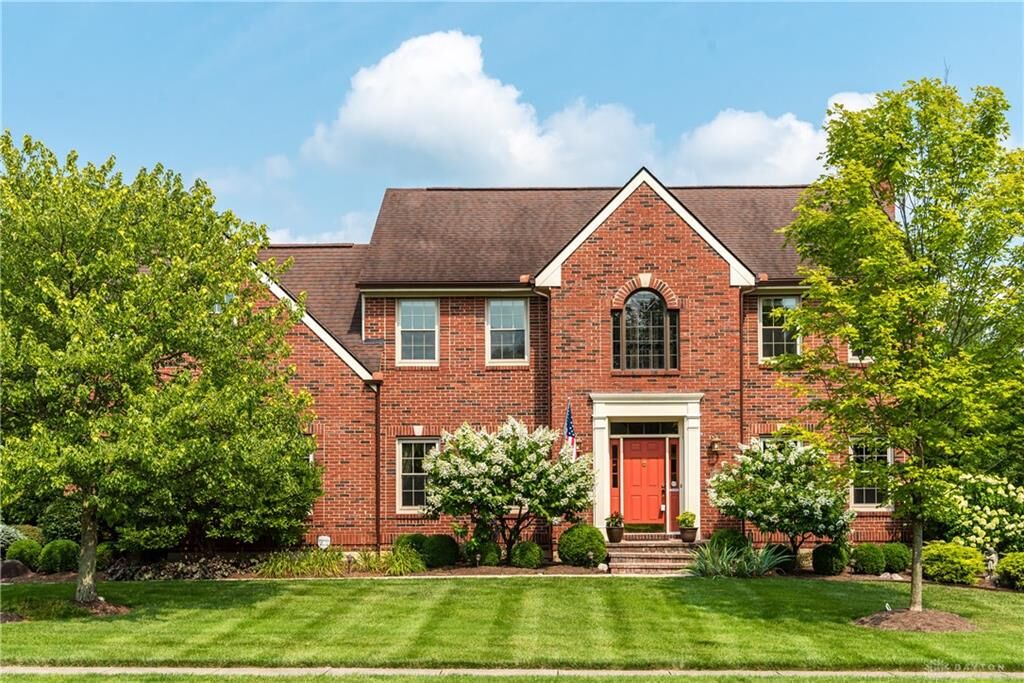 Property Photo: 3052 King James Drive OH 45432