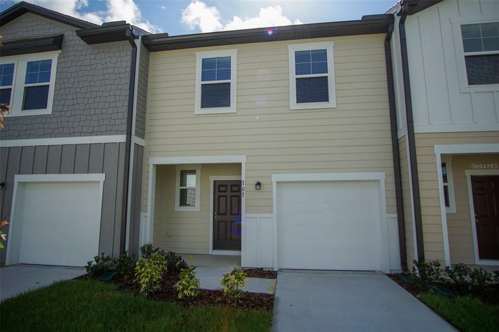 Property Photo:  707 Madison Drive  FL 33837 