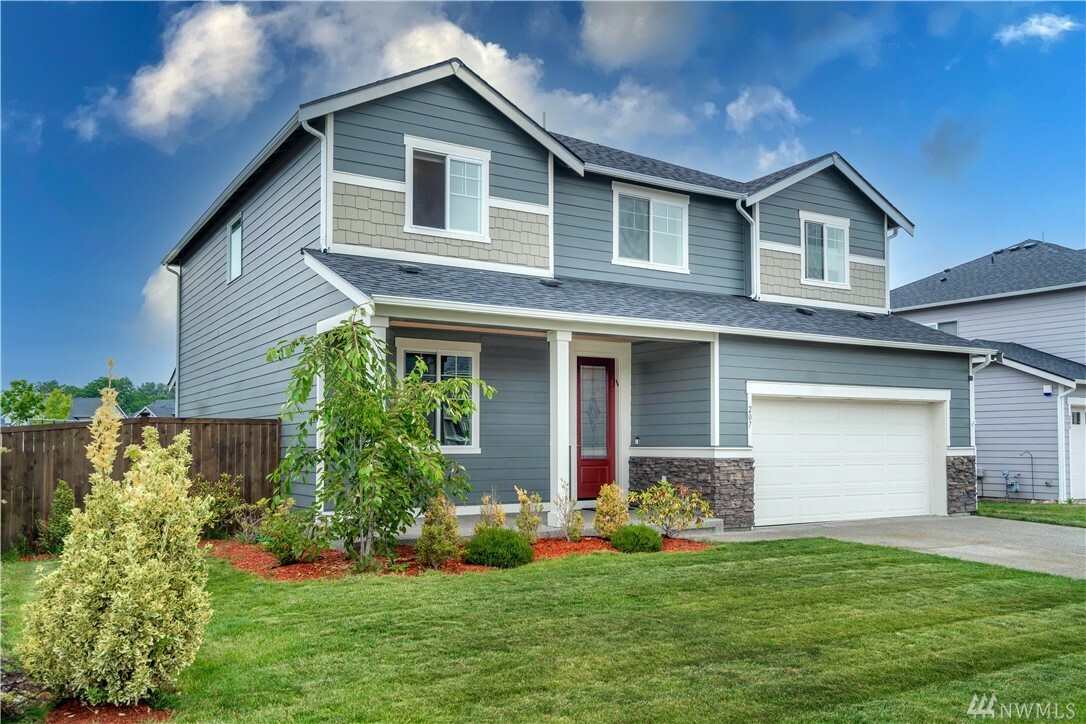 Property Photo:  207 Fielding St NE  WA 98360 