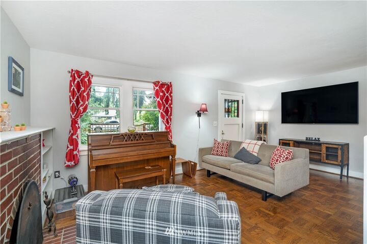 Property Photo: 19910 Fremont Avenue N WA 98133