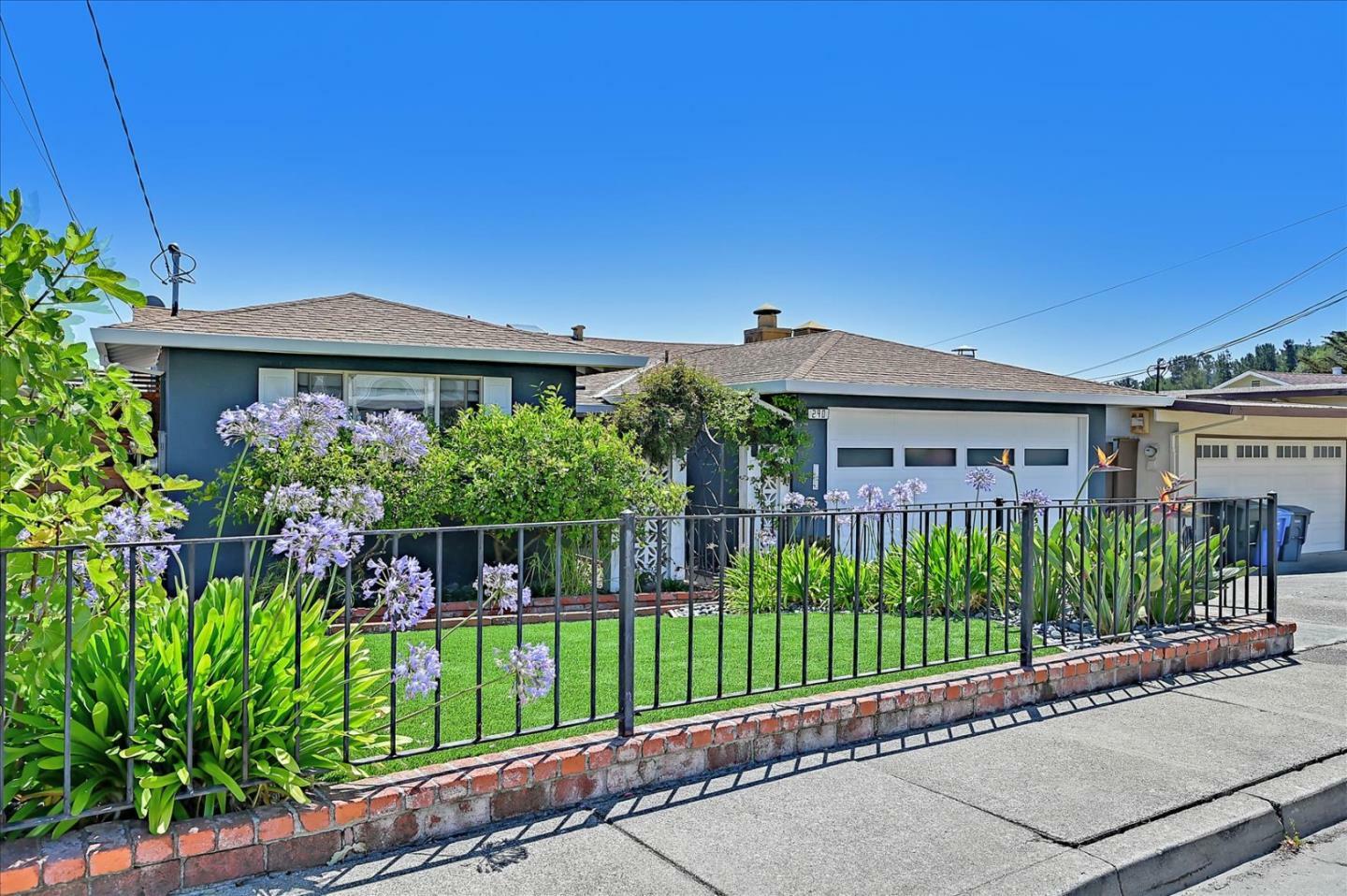 Property Photo:  290 Alcott Road  CA 94066 