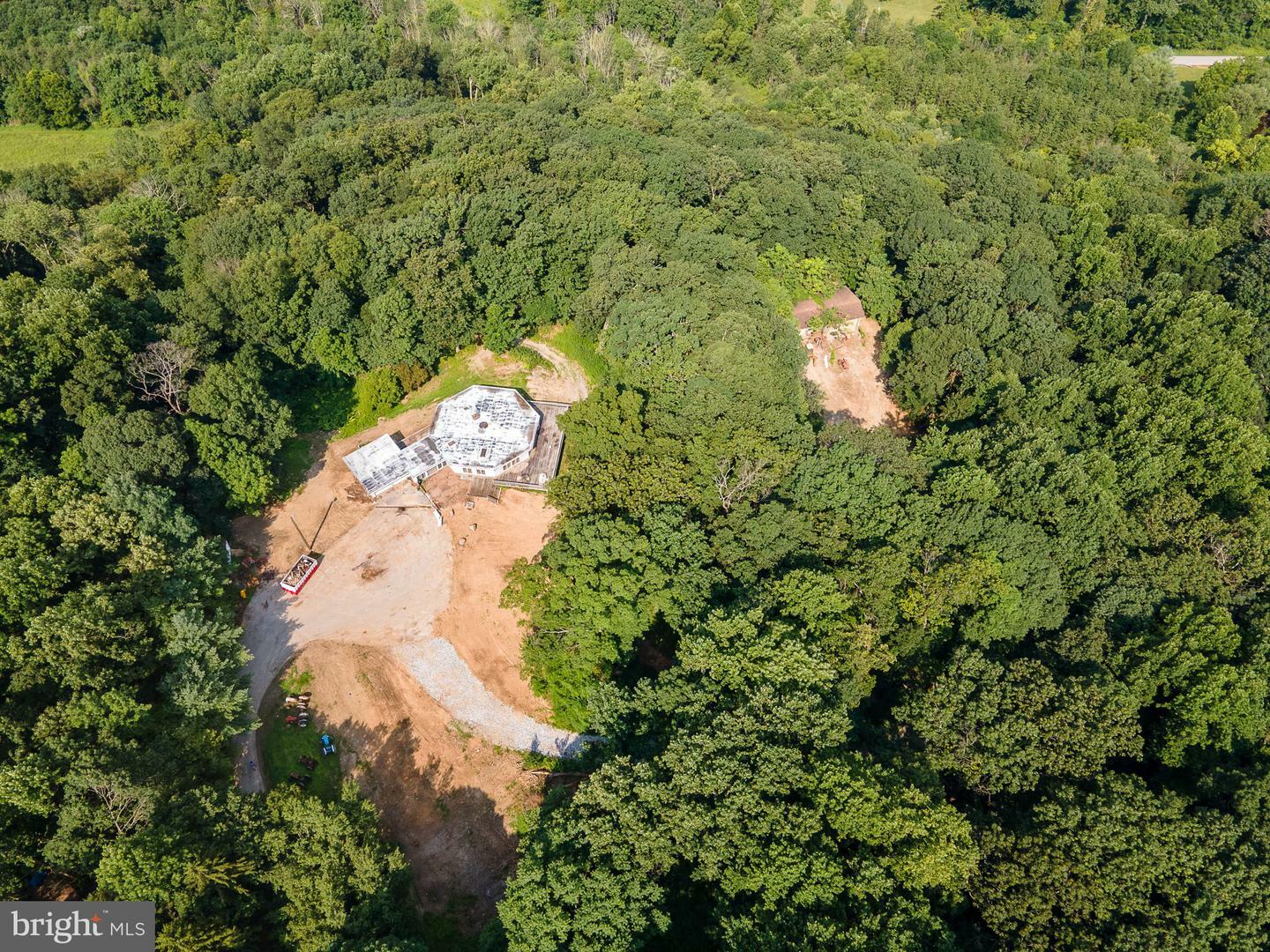 Property Photo: 855 Brandywine Road PA 19335