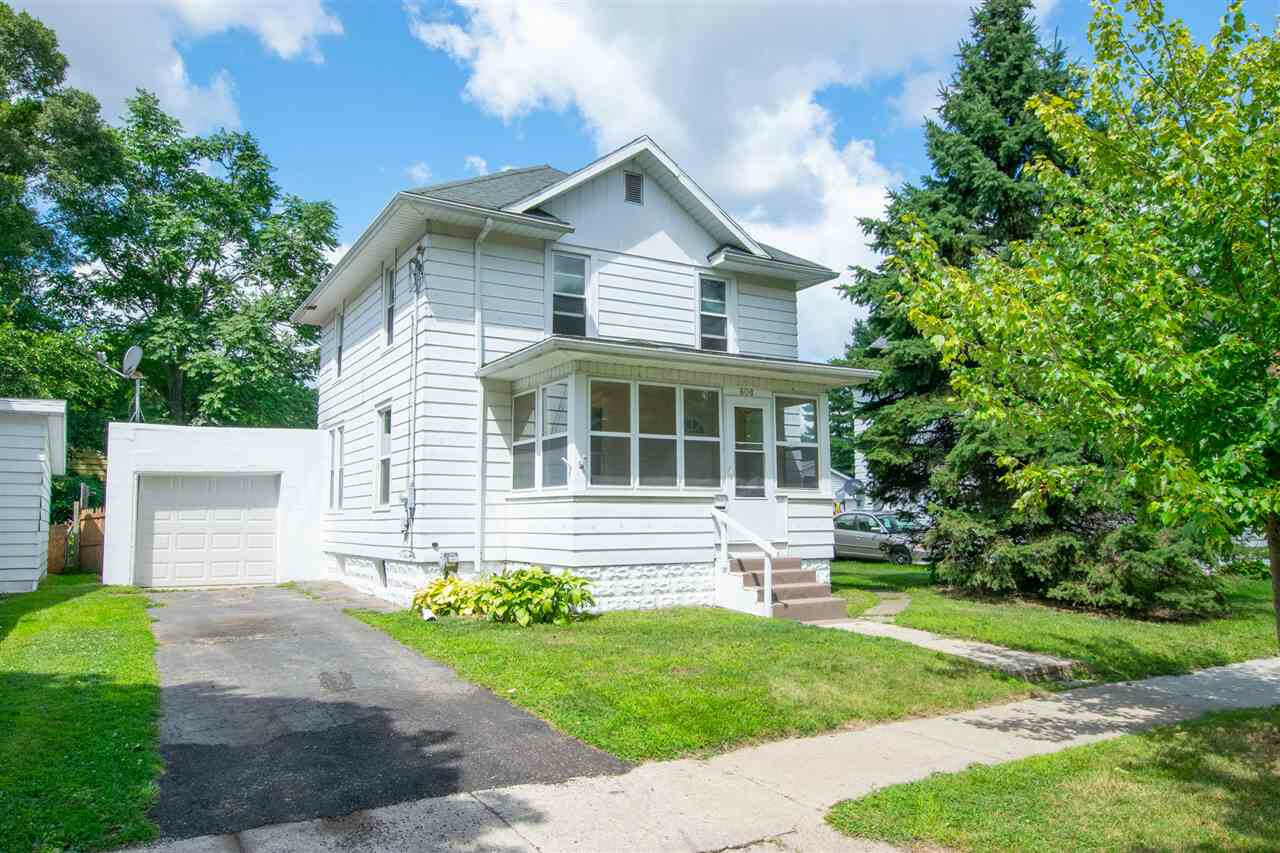 Property Photo:  808 Fleming  MI 49202 