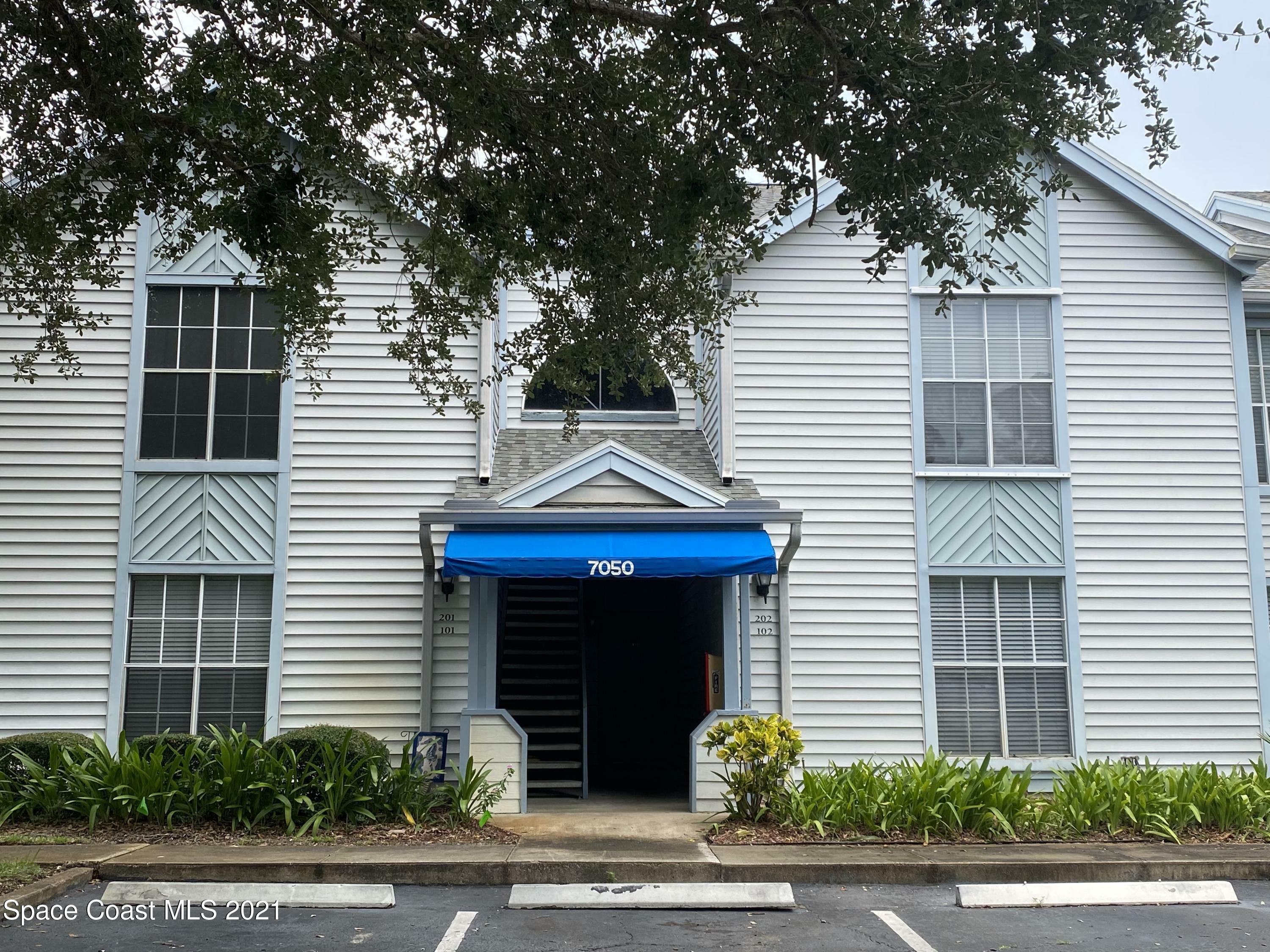 Property Photo: 7050 N Highway 1 FL 32927