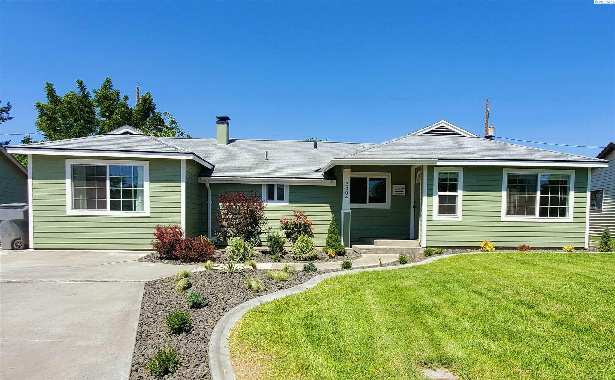 Property Photo: 2304 Concord Street WA 99352
