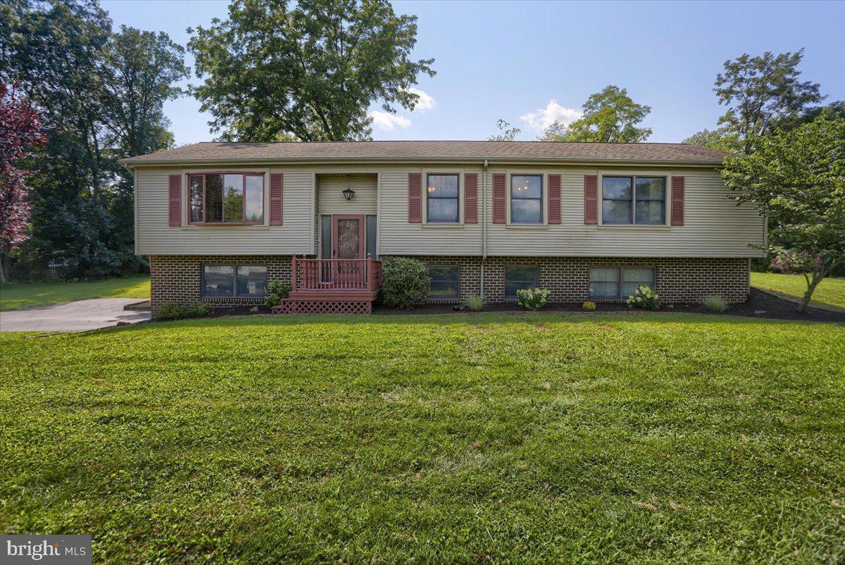 Property Photo: 261 Berkstone Drive PA 17112