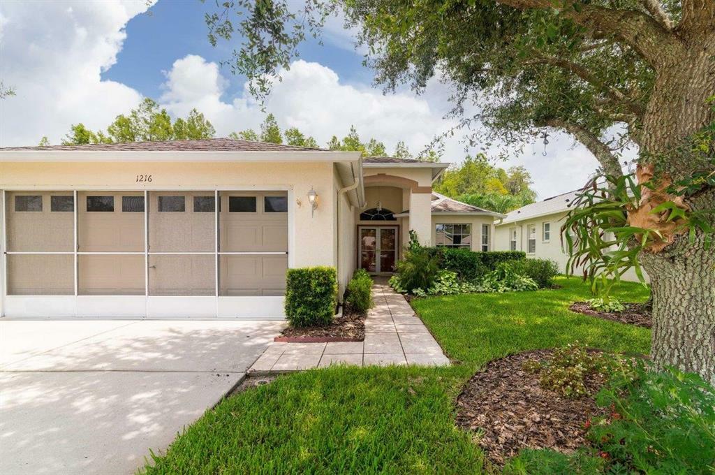 Property Photo:  1216 Winding Willow Drive  FL 34655 