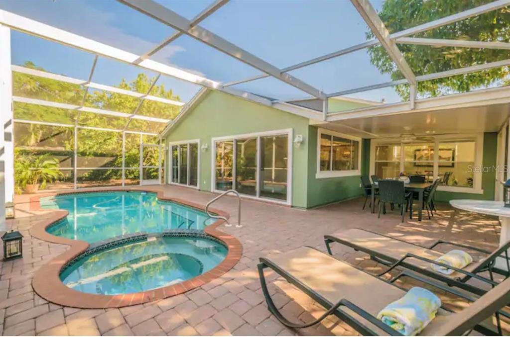 Property Photo: 204 55th Street FL 34217
