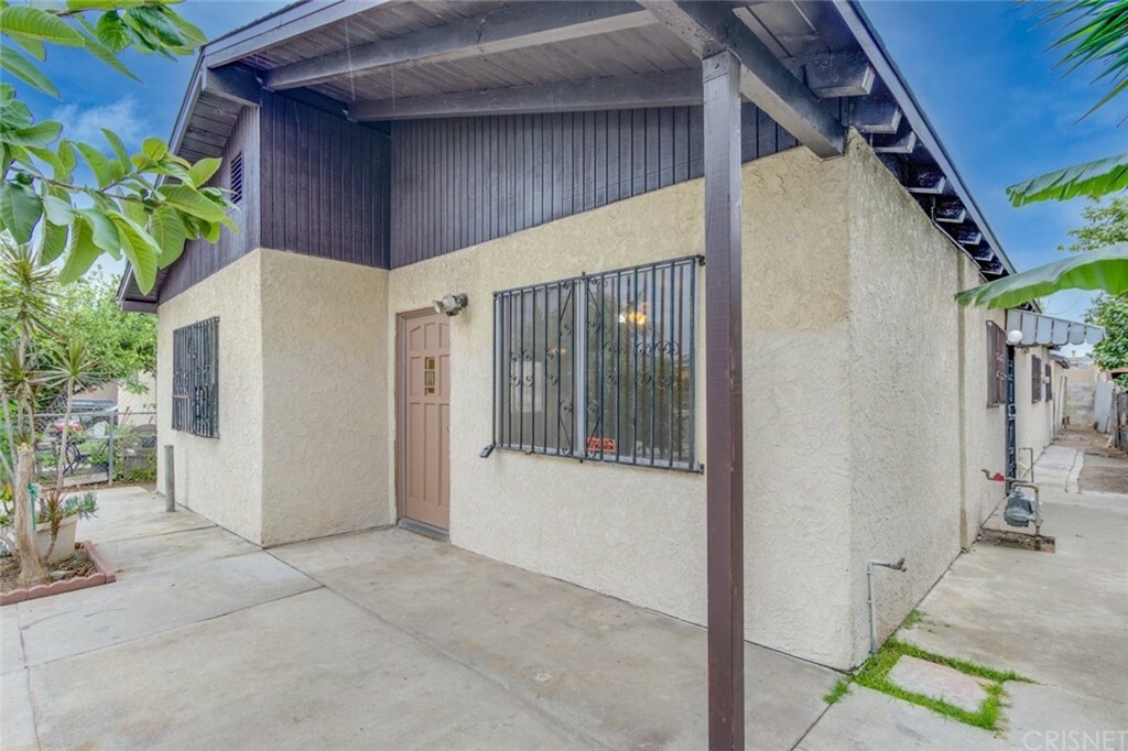 Property Photo:  15208 S White Avenue  CA 90221 