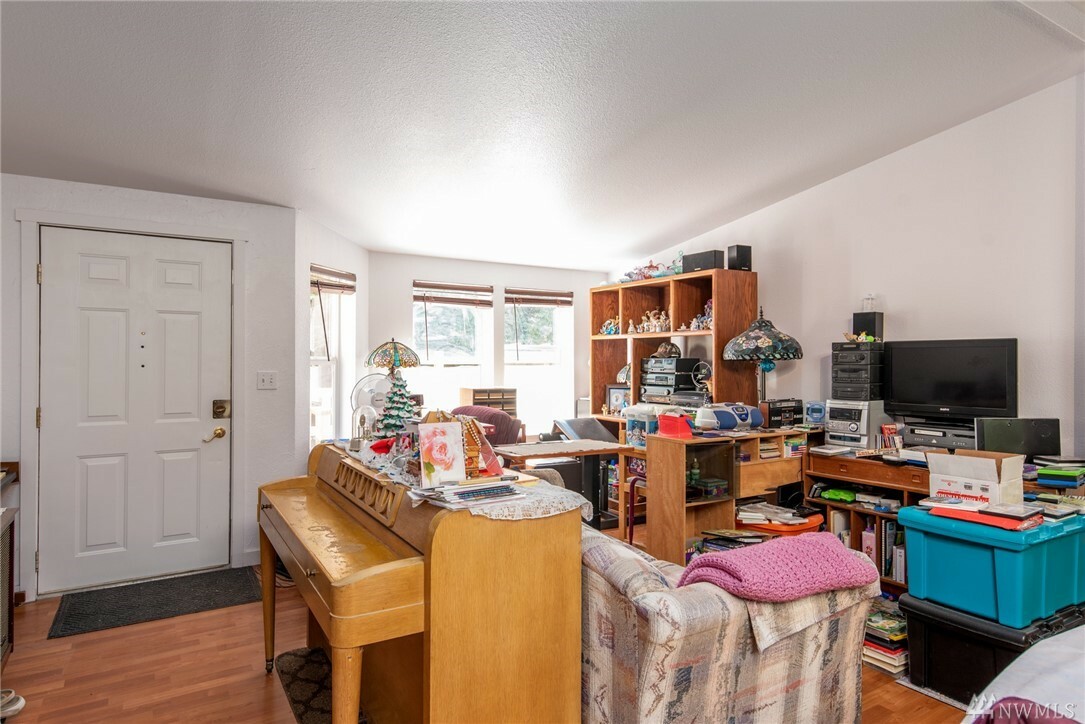 Property Photo:  8207 Maple Ave  WA 98263 