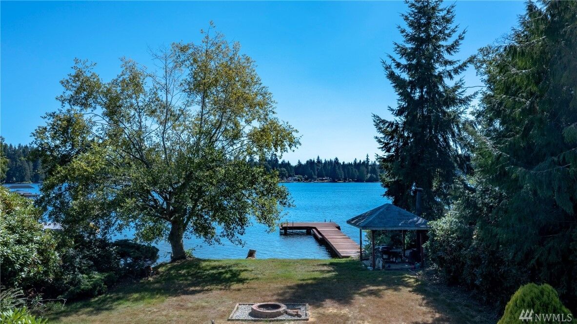 Property Photo:  15014 W Lake Goodwin Rd  WA 98292 