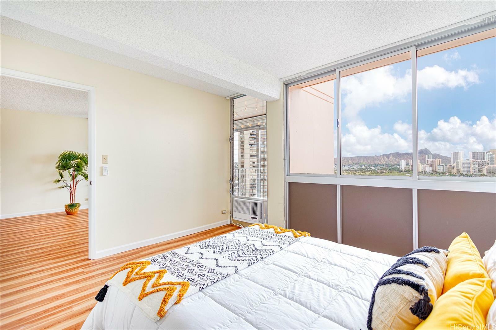 Property Photo:  2439 Kapiolani Boulevard 1703  HI 96826 