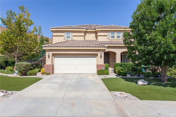 Property Photo: 37221 Jargonelle Court CA 93551