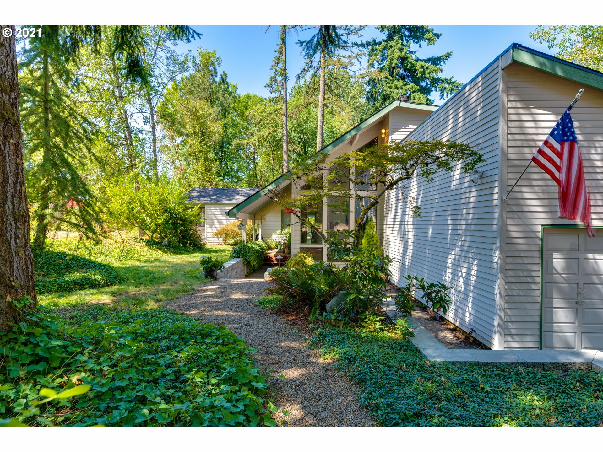 Property Photo: 11785 SW Fonner St OR 97223