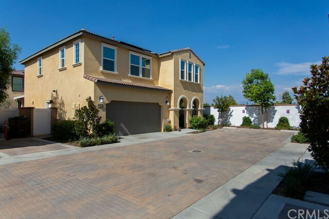 Property Photo:  30374 Village Knoll Drive  CA 92584 