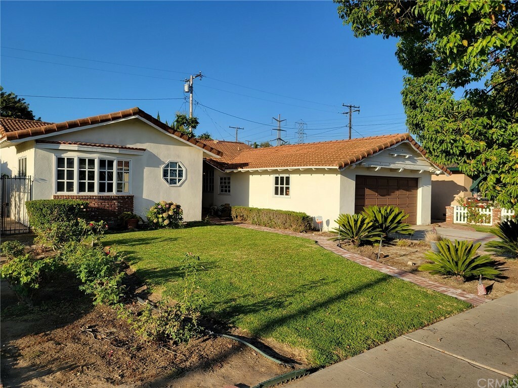 Property Photo:  2672 W Stockton Avenue  CA 92801 