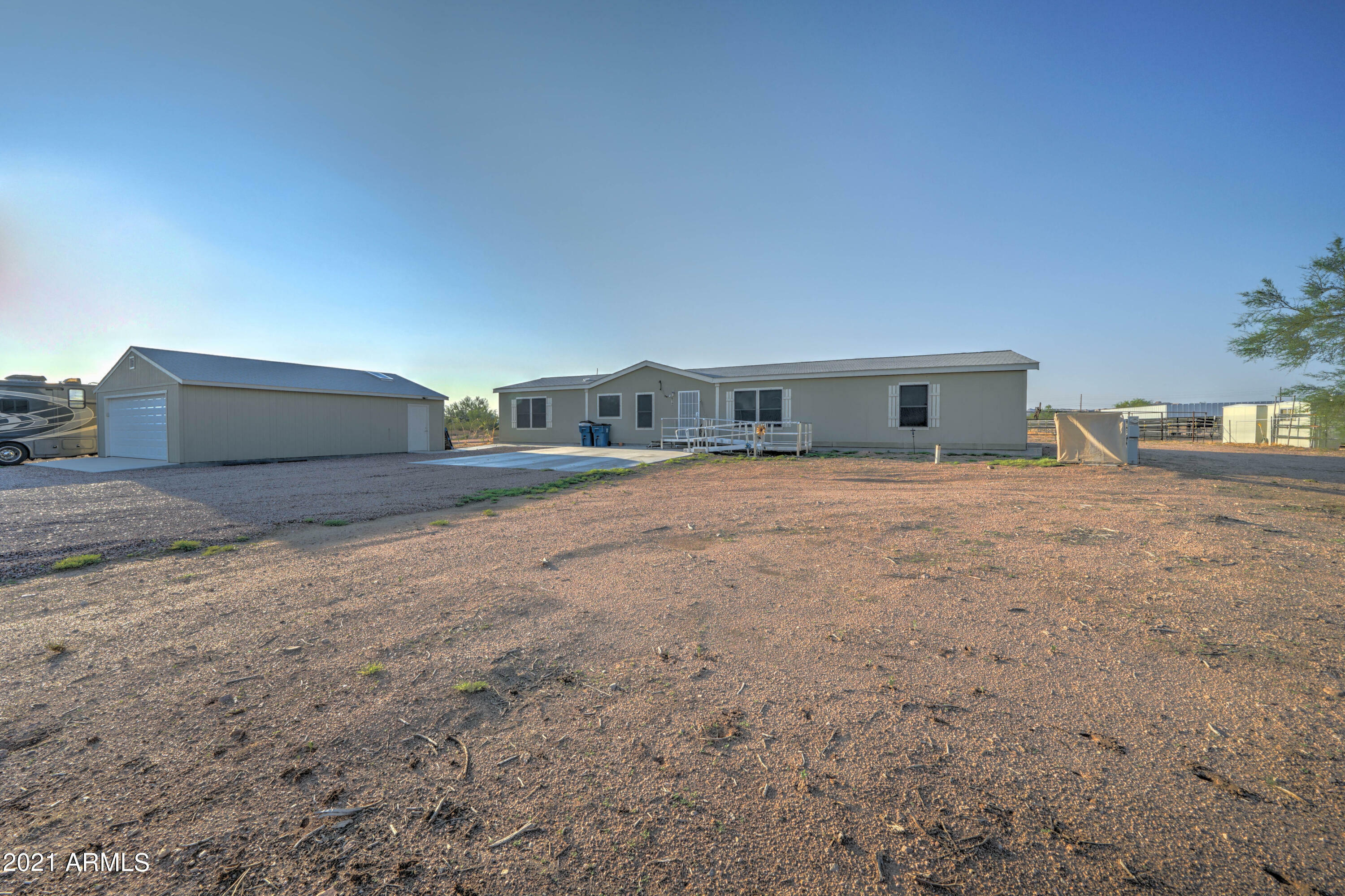 Property Photo:  612 E Scenic Street  AZ 85119 