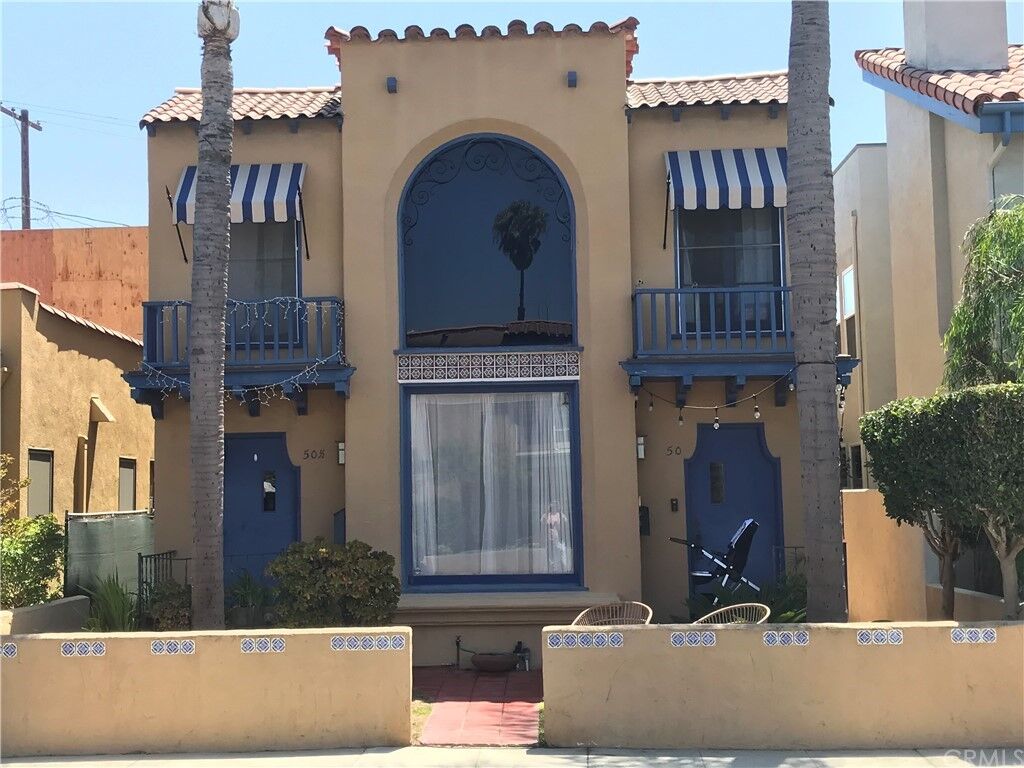 Property Photo:  50 Covina Avenue  CA 90803 