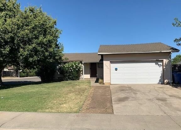 Property Photo: 7532 Schreiner Street CA 95822