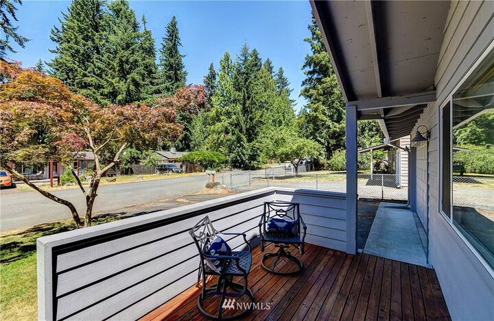 Property Photo:  17806 199th Avenue NE  WA 98077 