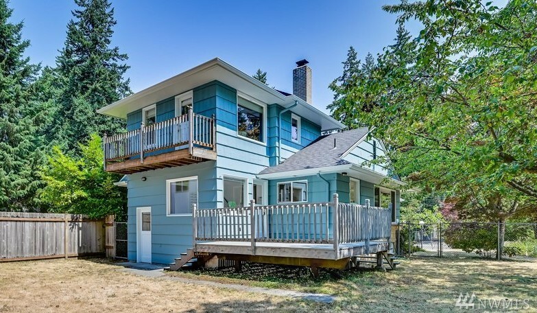 Property Photo:  15241 Dayton Ave N  WA 98133 