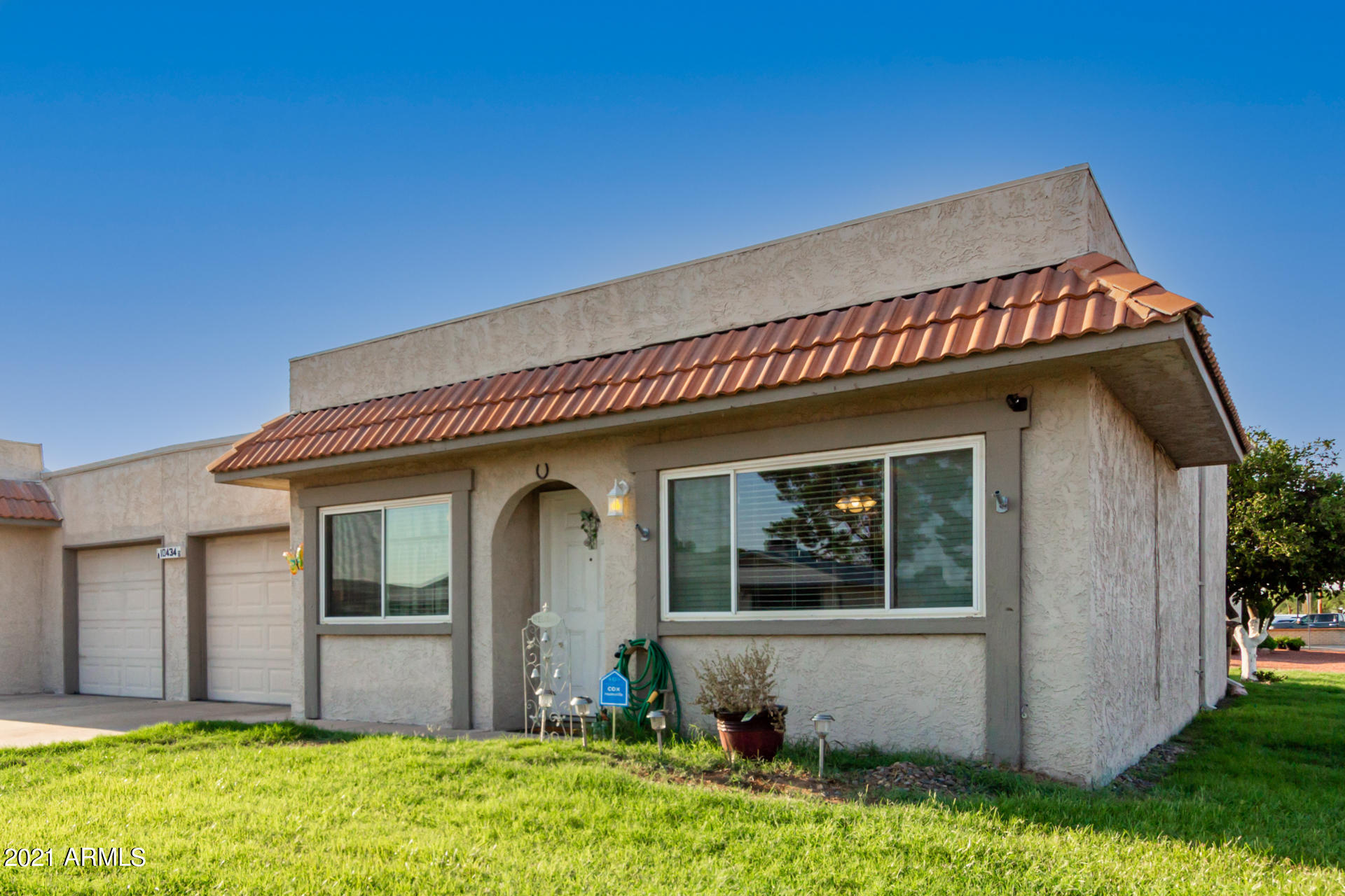 Property Photo:  10434 N 97th Drive B  AZ 85345 