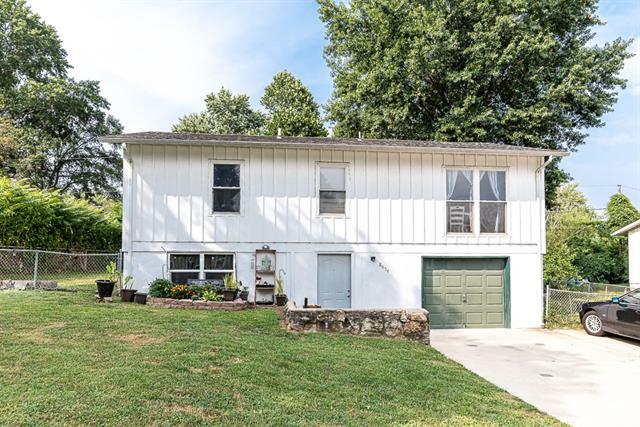 Property Photo: 8454 Tauromee Avenue KS 66112