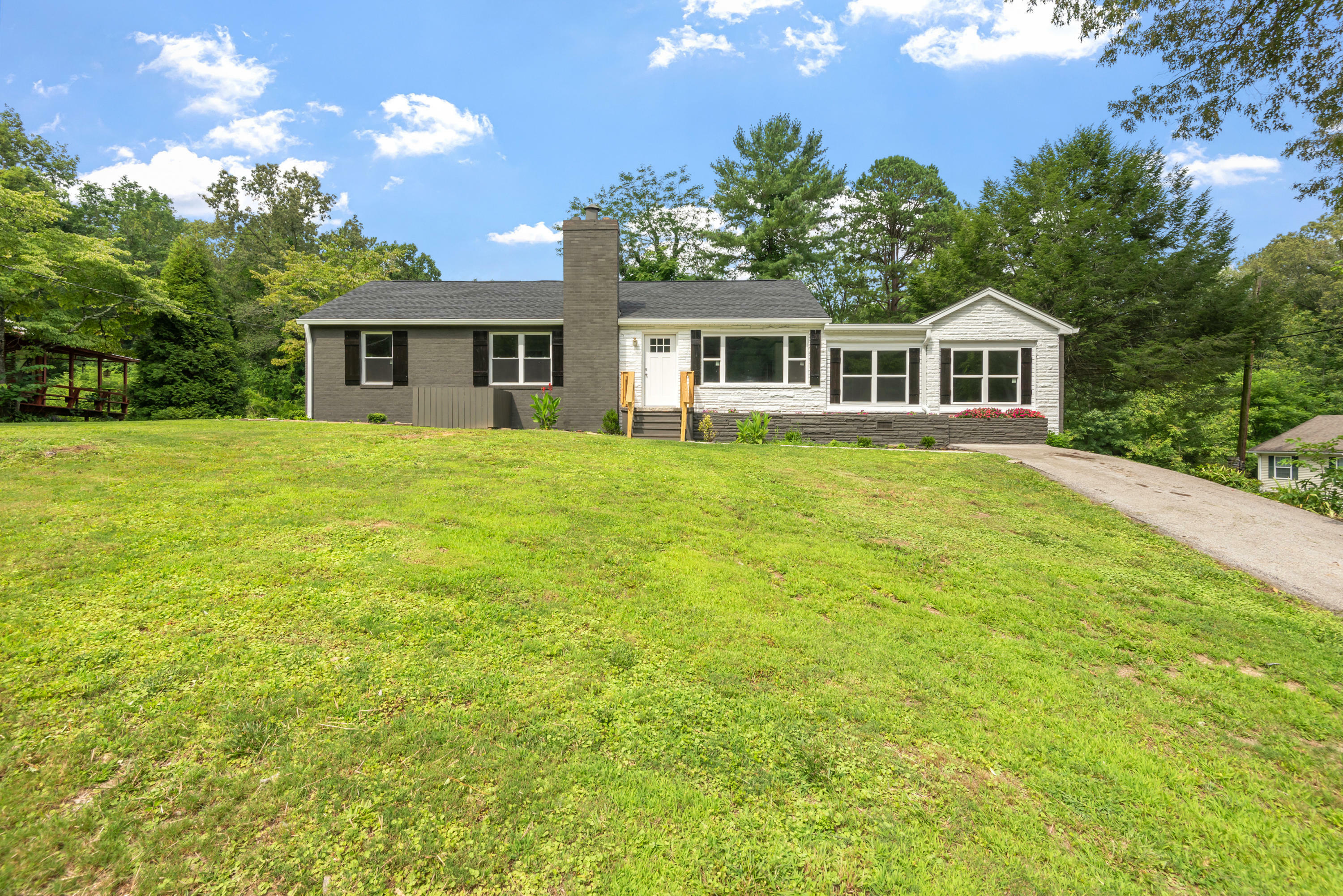 Property Photo:  316 Greenwood Drive  TN 37854 