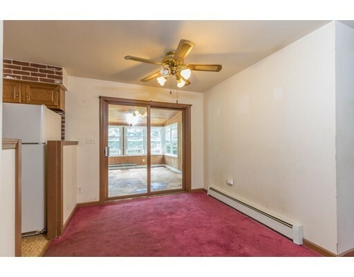 Property Photo: 9 Hyde Street MA 01475