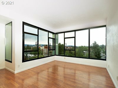 Property Photo:  1313 Lincoln St 703  OR 97401 