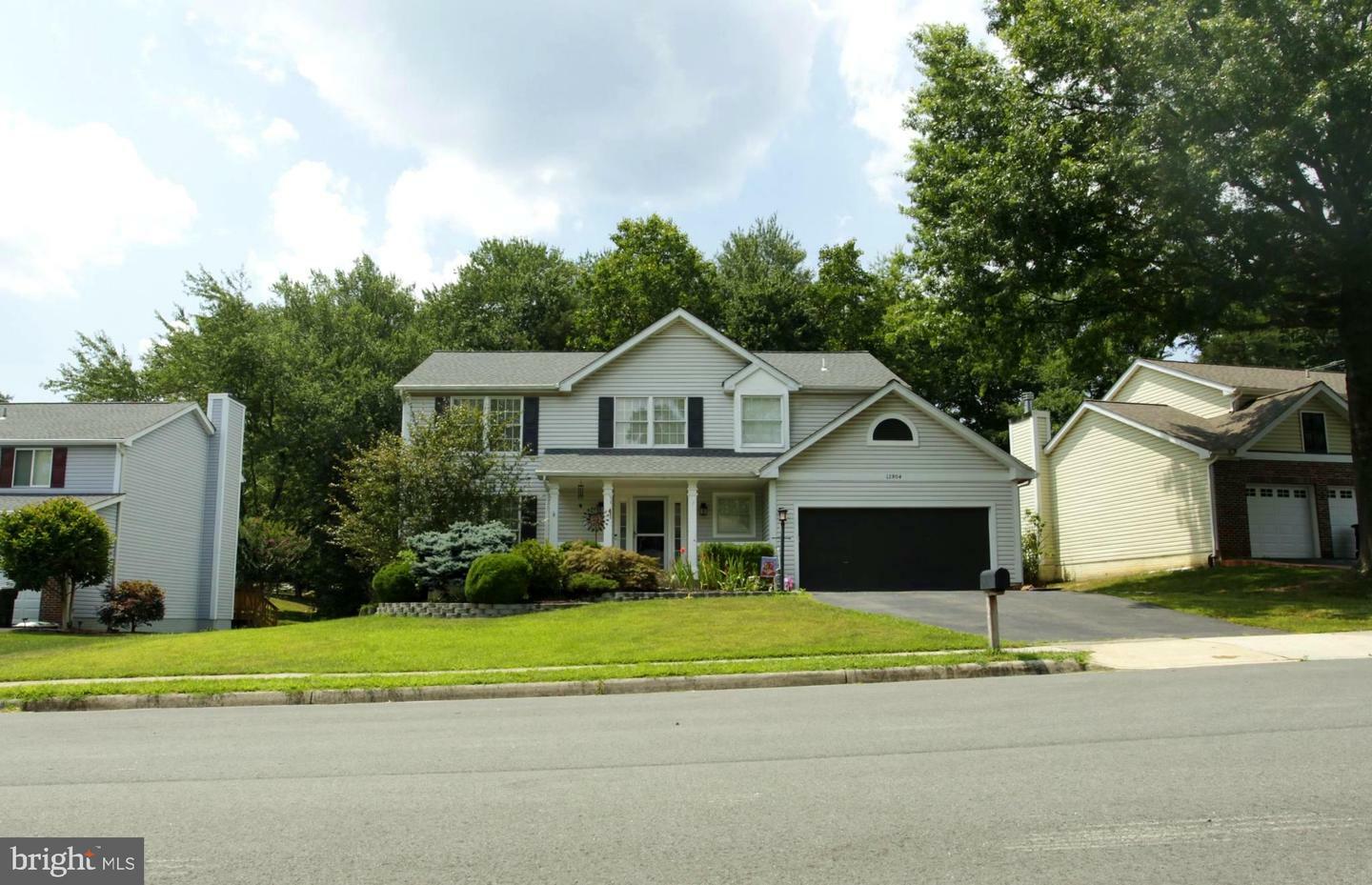 Property Photo: 12804 Valleyhill Street VA 22192