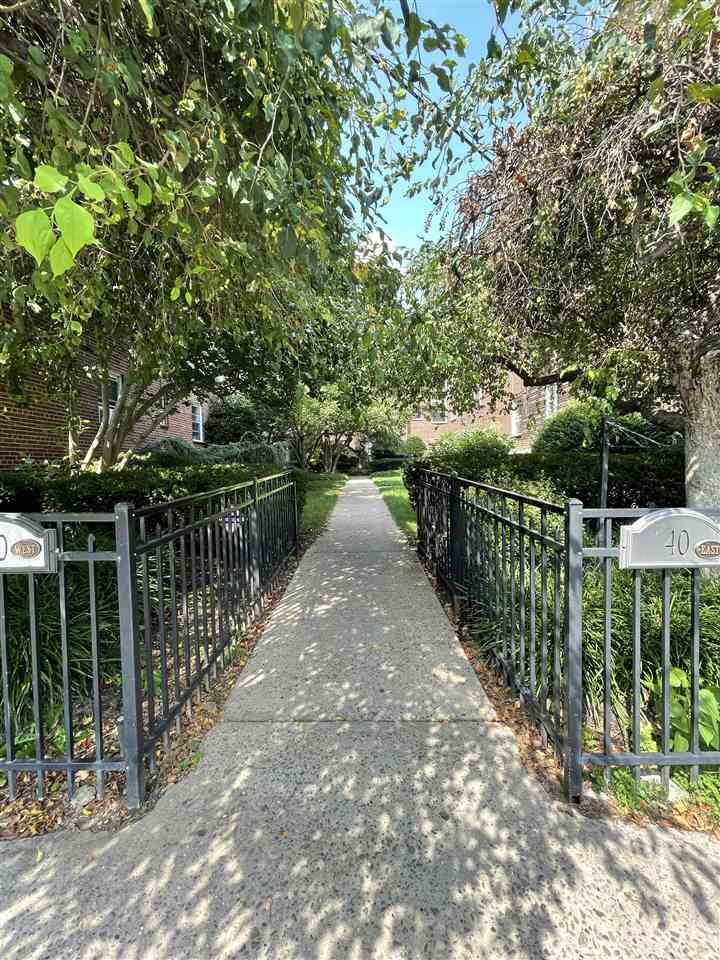 Property Photo: 40 Glenwood Ave 3M NJ 07306