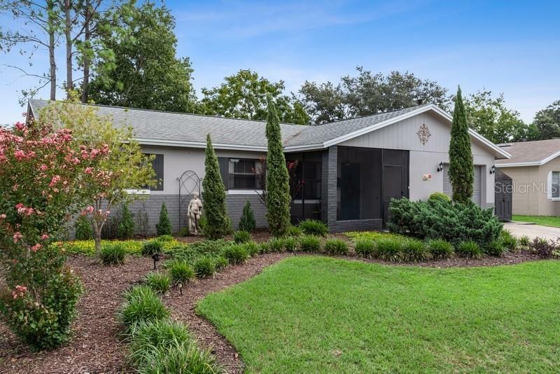 Property Photo:  635 David Street  FL 32708 