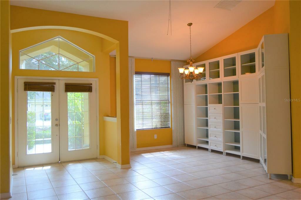 Property Photo:  9415 Sayre Street  FL 33569 