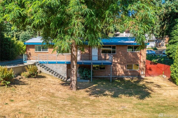 Property Photo:  20015 1st Ave S  WA 98198 