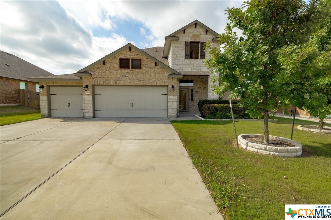 Property Photo: 5203 Siltstone Loop TX 76542
