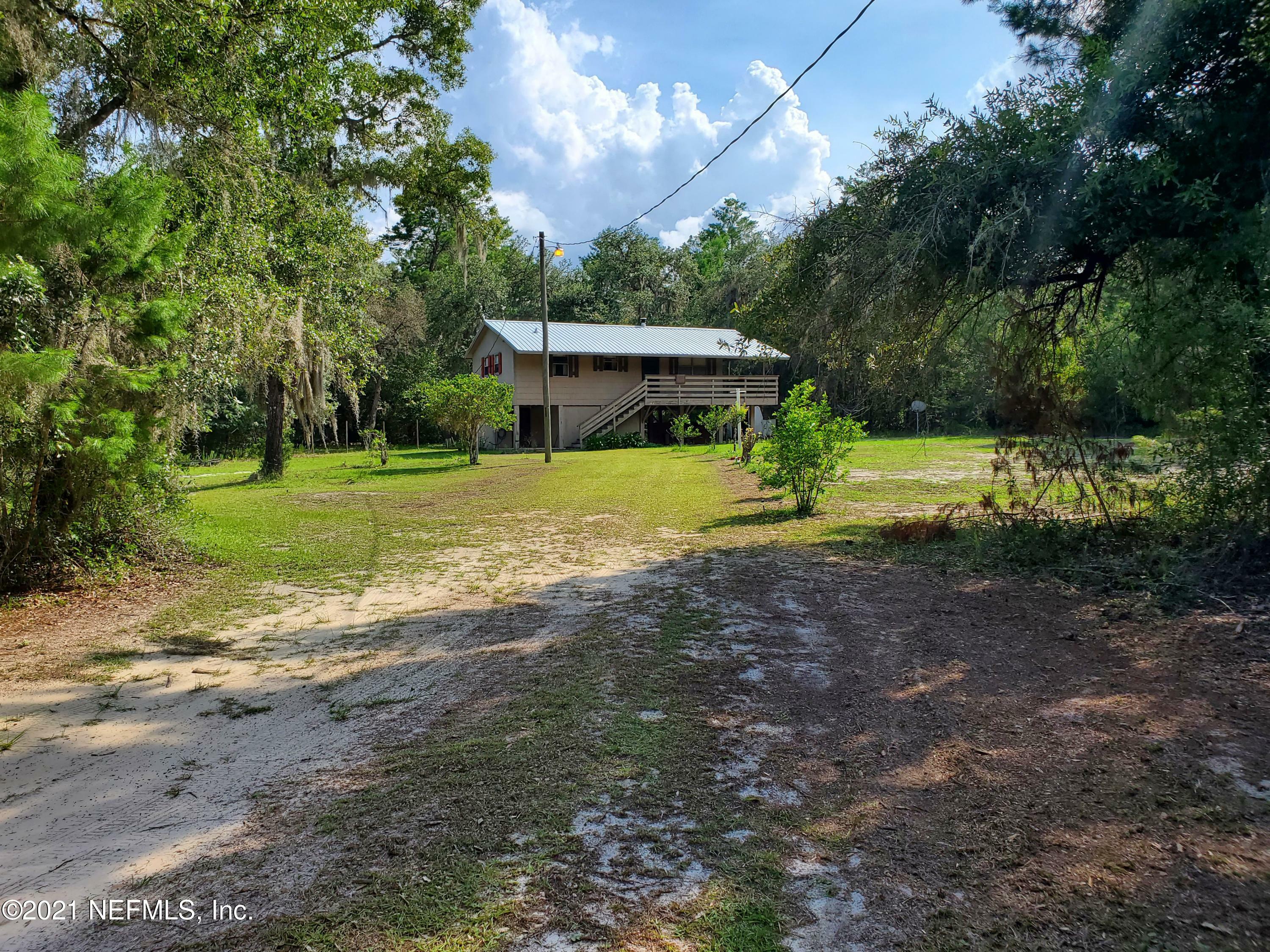 Property Photo:  244 Kirkwood Avenue  FL 32181 