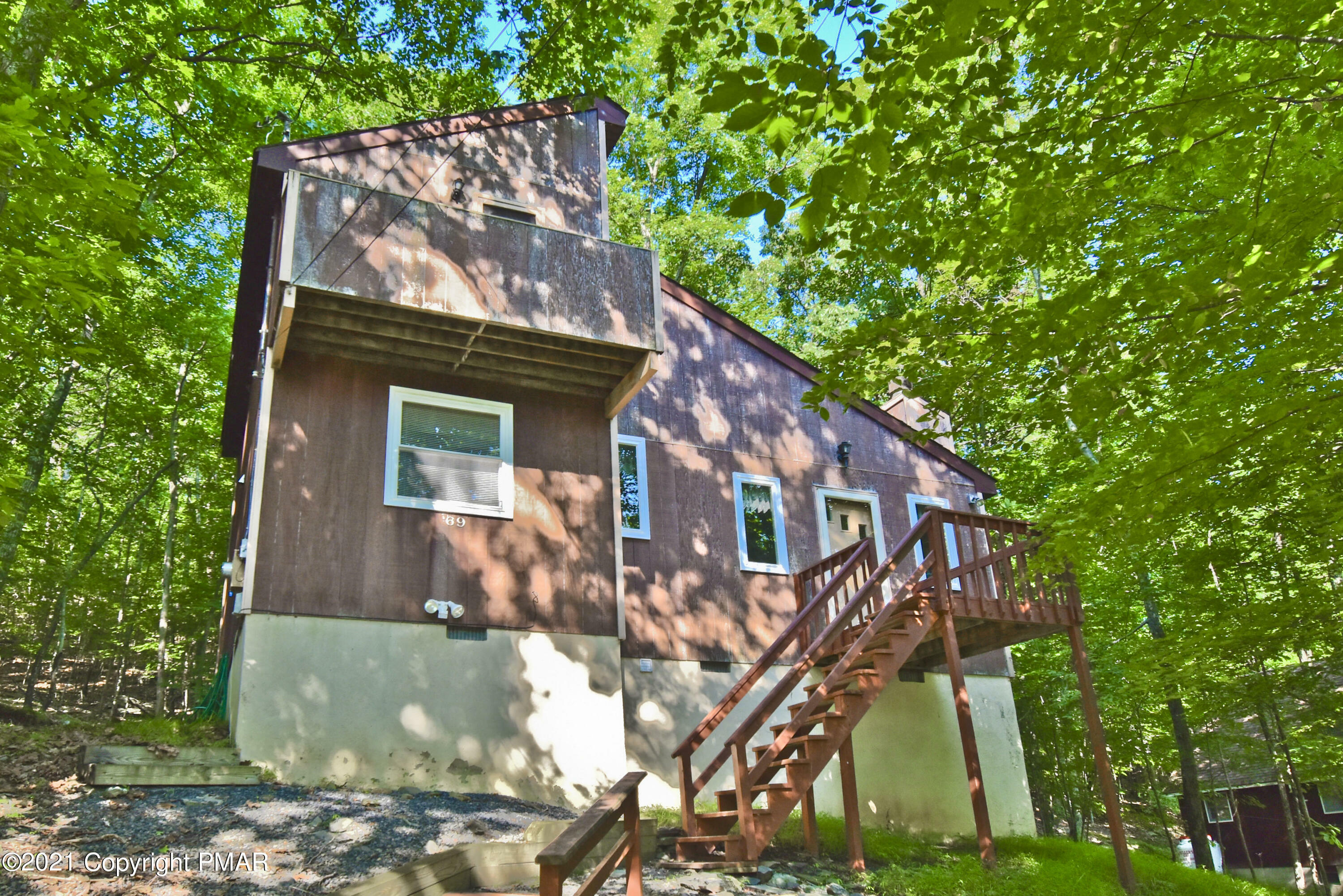 Property Photo:  1109 Porter Drive  PA 18324 