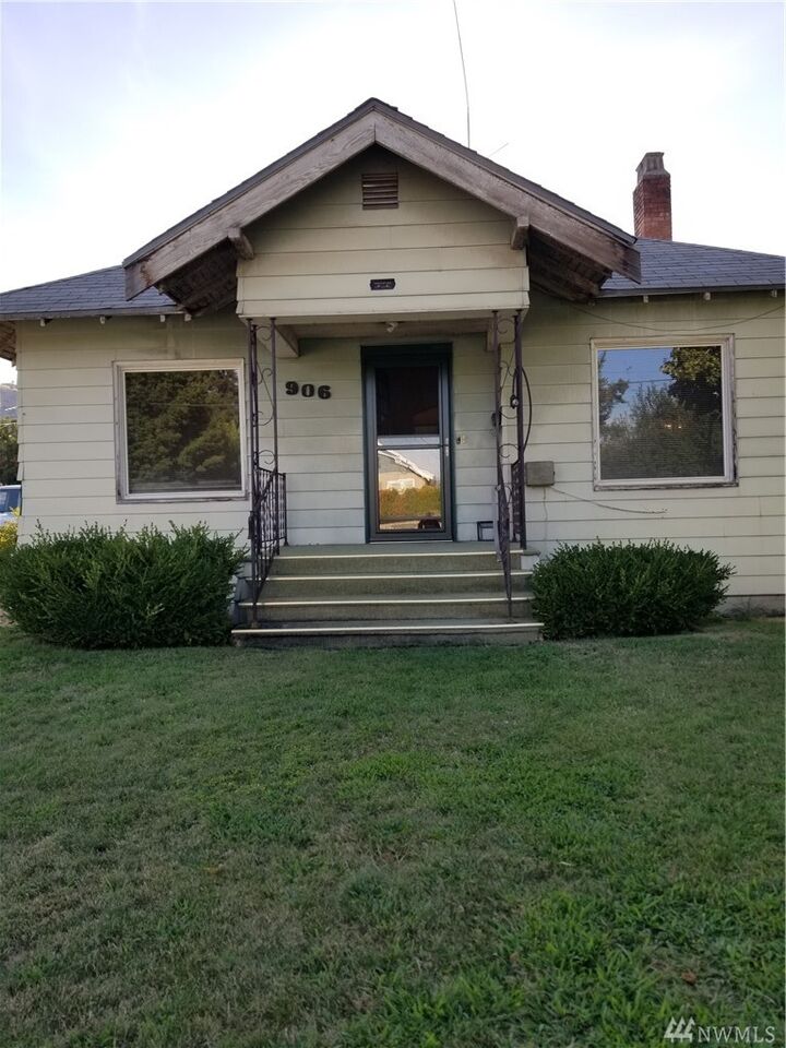906 Okanogan Ave  Wenatchee WA 98801 photo