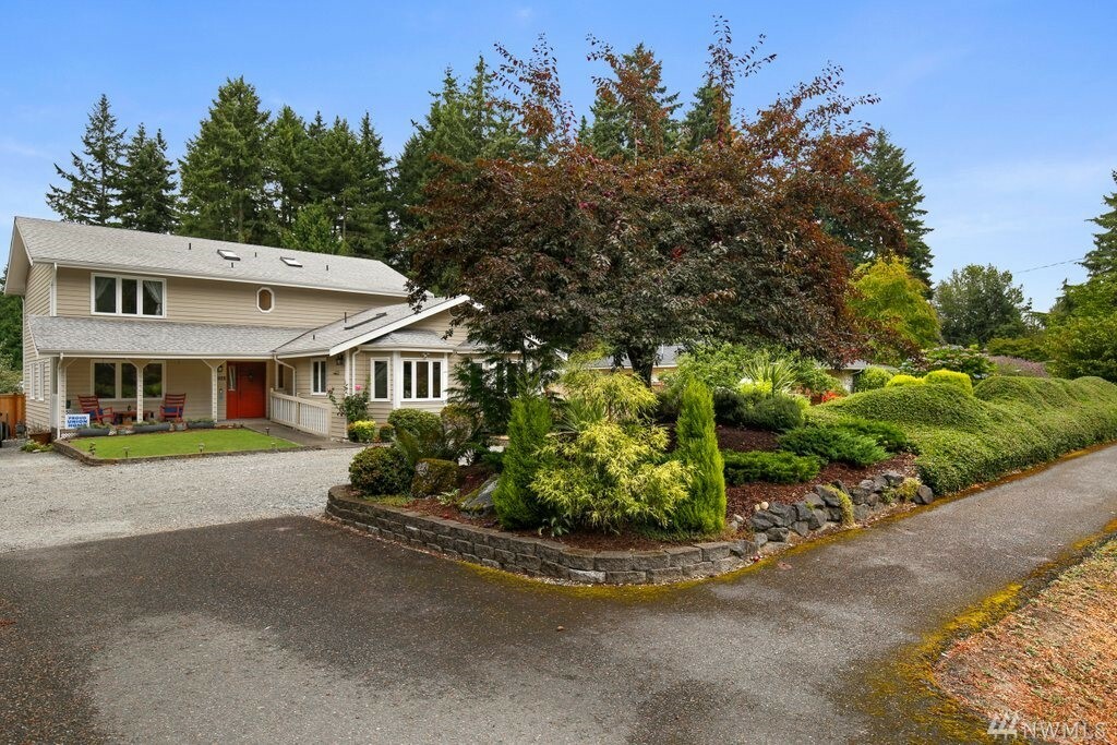 Property Photo:  9928 S 267th St  WA 98030 