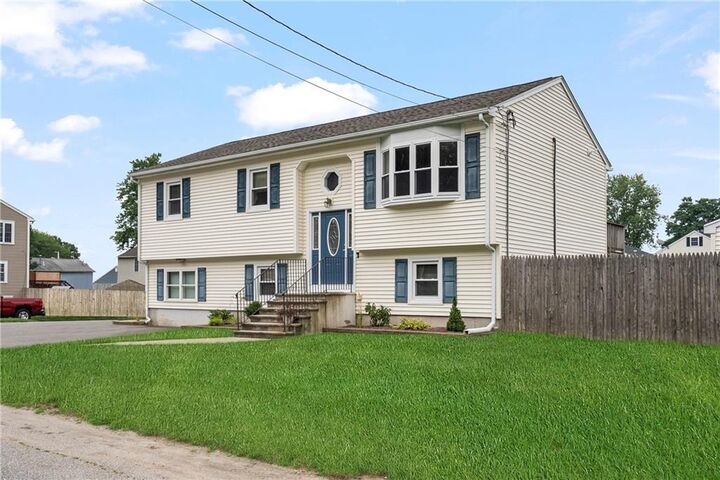 15 Whispering Pines  Cumberland RI 02864 photo