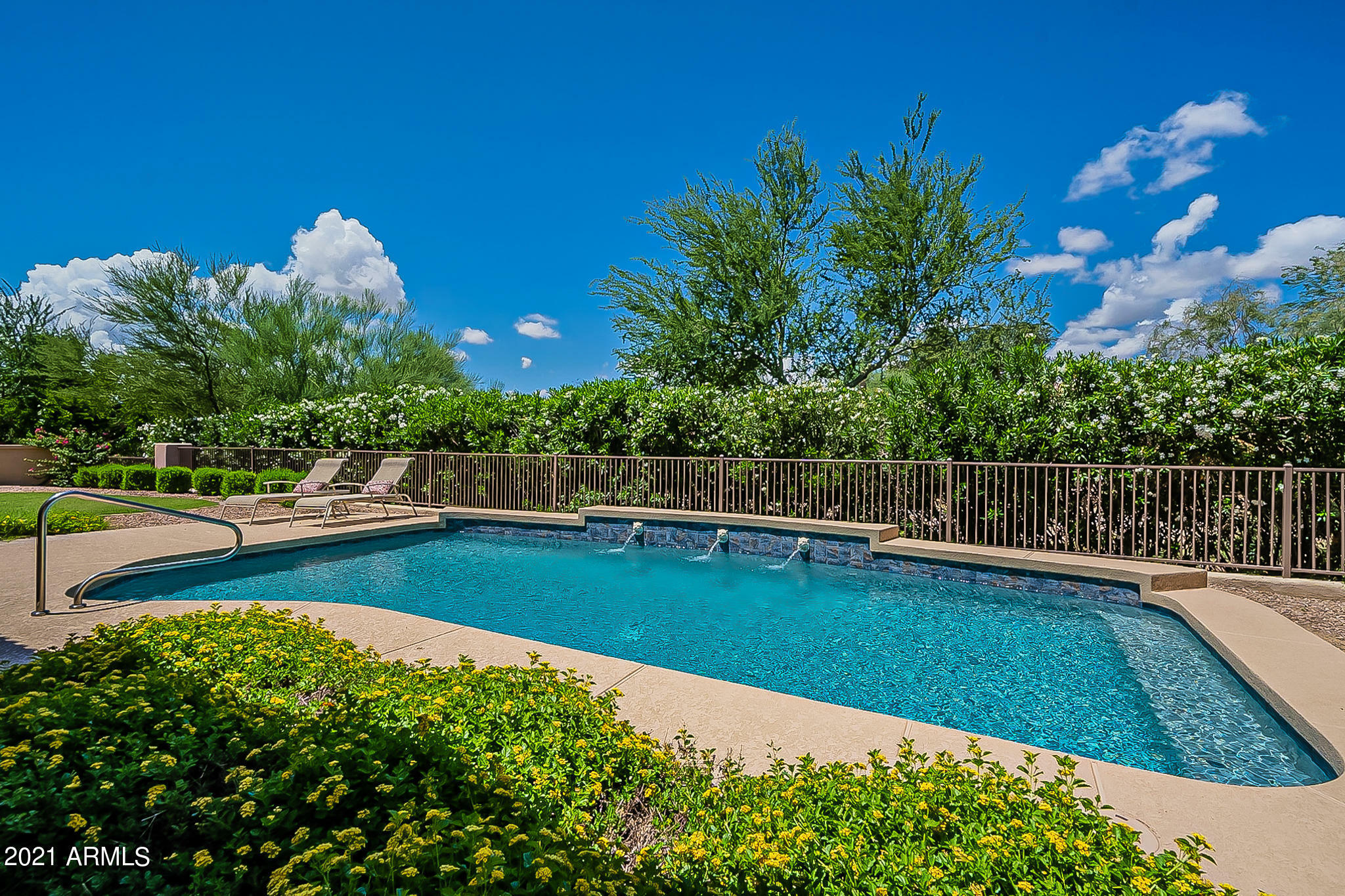 Property Photo: 9228 N 114th Street AZ 85259